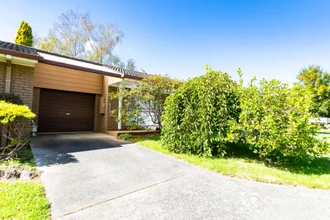 2/32 Young St, Drouin, VIC 3818