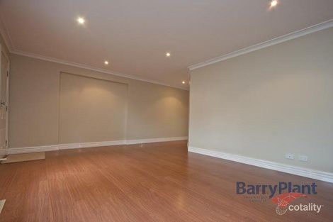 Property photo of 4 Jarryd Crescent Berwick VIC 3806