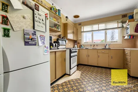 Property photo of 5 Tanson Road Parmelia WA 6167