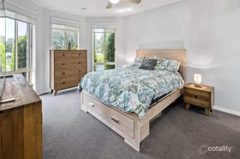 Property photo of 34 Brookland Greens Boulevard Cranbourne VIC 3977