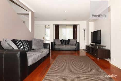 Property photo of 15 Fielders Walk Westmeadows VIC 3049