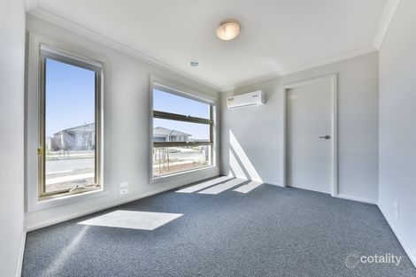 Property photo of 1 Jacana Way Armstrong Creek VIC 3217