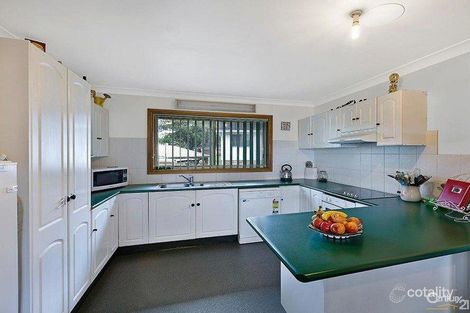 Property photo of 39 Winbin Crescent Gwandalan NSW 2259