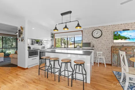 Property photo of 72 Malvina Parade Lake Haven NSW 2263