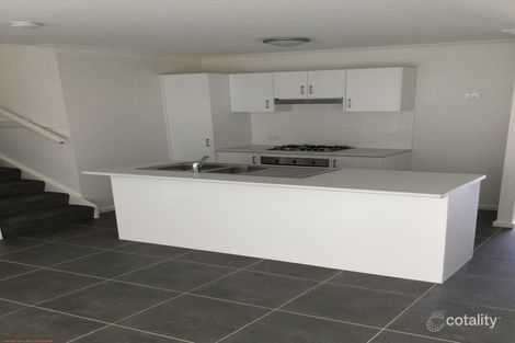 Property photo of 14 Assisi Circuit Mount Hutton NSW 2290