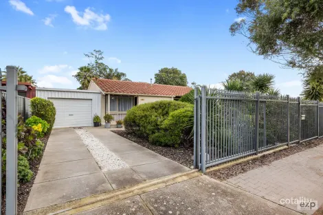 11 Illalong Cres, Munno Para, SA 5115