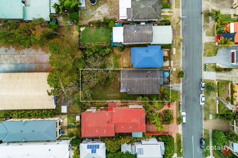 Property photo of 9 Tenth Avenue Palm Beach QLD 4221