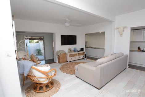 Property photo of 11 Hall Street Old Bar NSW 2430