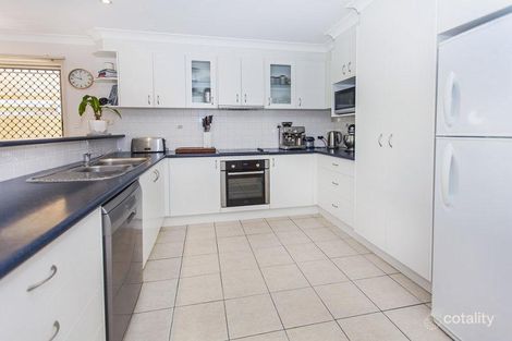 Property photo of 7 Piper Place Springfield Lakes QLD 4300