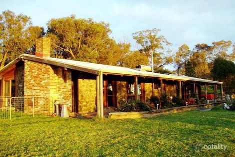 5 Kiernan Rd, Macclesfield, VIC 3782