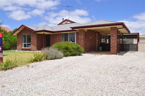 1 Hutchinson St, Myponga, SA 5202
