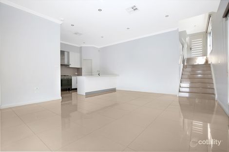 64a Whimbrel Ave, Lake Heights, NSW 2502