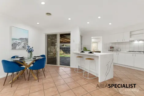 Property photo of 106 Lynbrook Boulevard Lynbrook VIC 3975