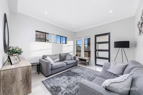 Property photo of 2/245 Cooper Road Yagoona NSW 2199
