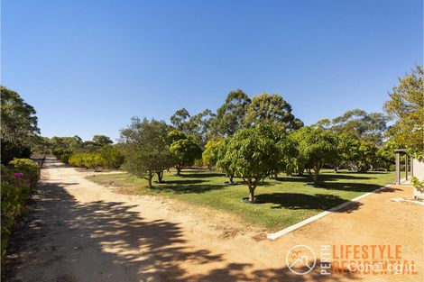 Property photo of 18 Acacia Court Woodridge WA 6041