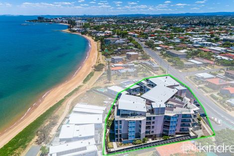 Property photo of 4/146 Prince Edward Parade Scarborough QLD 4020