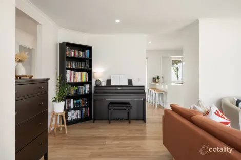 Property photo of 3 Matilda Court Murrumba Downs QLD 4503