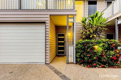 2/7 Young St, Petrie, QLD 4502