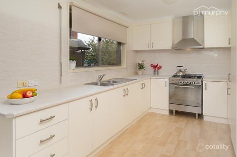 Property photo of 4 Holmes Court Wodonga VIC 3690