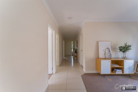 Property photo of 11 Beechtree Way Cranbourne North VIC 3977