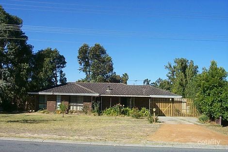 183 Champion Dr, Camillo, WA 6111