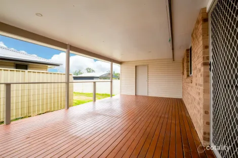 Property photo of 16 Greenbank Drive Werrington Downs NSW 2747