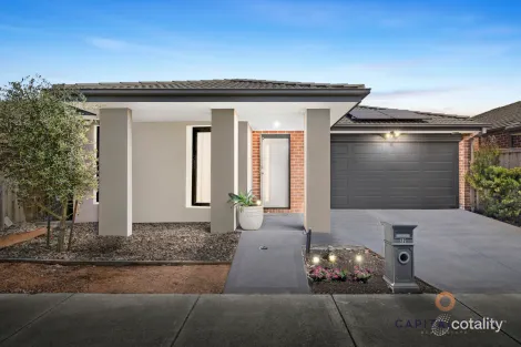 Property photo of 22 Puckle Avenue Mickleham VIC 3064