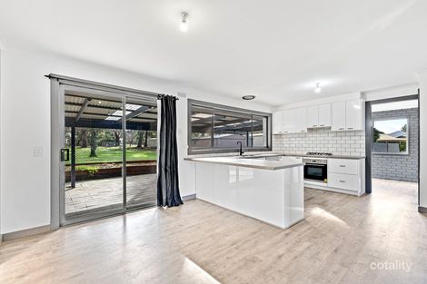 Property photo of 7 Bowkett Close Romsey VIC 3434