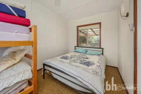 Property photo of 24 Phillip Avenue Swan Reach SA 5354