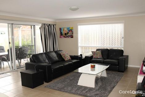 Property photo of 3/12 Garde Street Centenary Heights QLD 4350