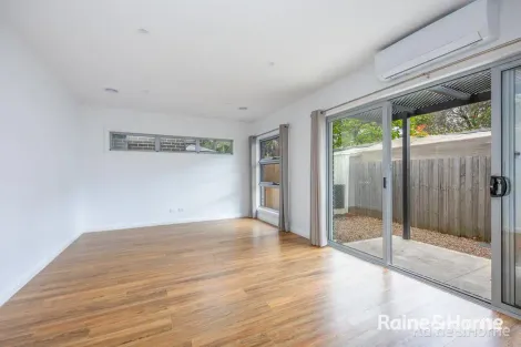 Property photo of 2/10 Pasley Street Sunbury VIC 3429