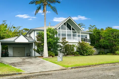 25 Seaview St, Diamond Beach, NSW 2430