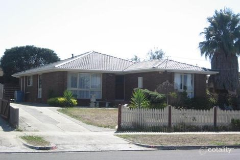 17 Whitehaven Cres, Noble Park North, VIC 3174