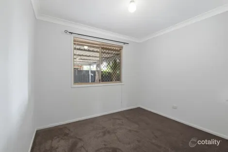 Property photo of 220 Wildey Street Flinders View QLD 4305