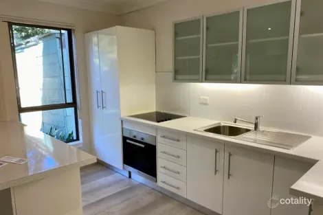 2/5 Palmgrove Pl, North Avoca, NSW 2260