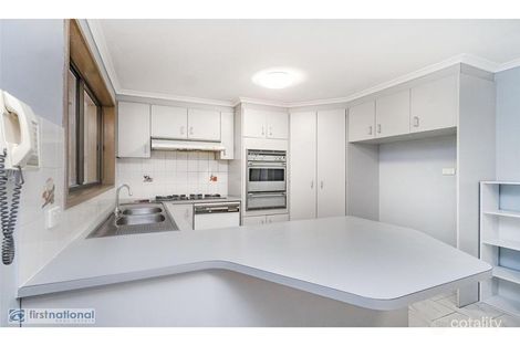 Property photo of 17 Paringa Boulevard Meadow Heights VIC 3048