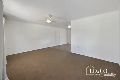 Property photo of 21 Nicklin Drive Beaconsfield QLD 4740