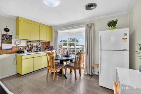 Property photo of 15 Sutherland Avenue Hayborough SA 5211