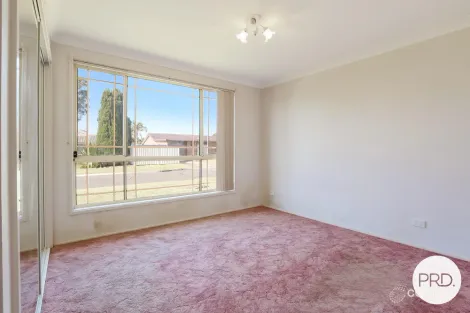 Property photo of 8 Dabpeto Road Horsley NSW 2530