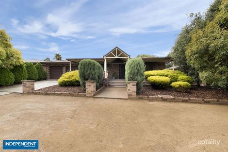 18 Michael Holt Cres, Gordon, ACT 2906