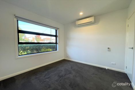 Property photo of 1/26 Thackeray Road Reservoir VIC 3073