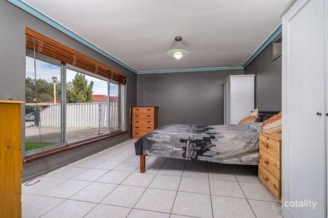 Property photo of 38 Greville Way Girrawheen WA 6064