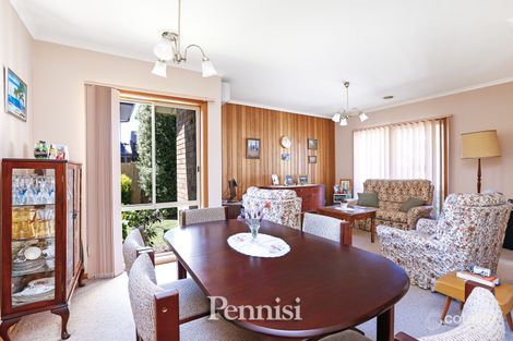 Property photo of 4 Roland Avenue Strathmore VIC 3041