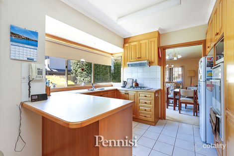 Property photo of 4 Roland Avenue Strathmore VIC 3041