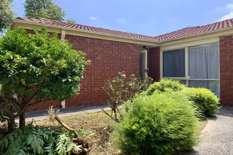 38 Elmwood Cres, Glen Waverley, VIC 3150