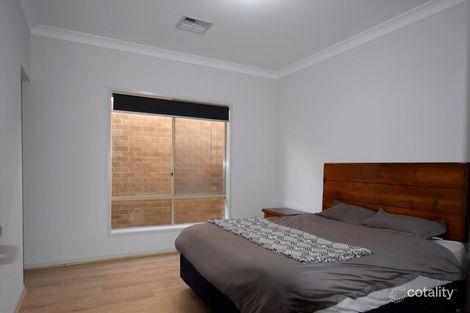 Property photo of 18 Oliphant Road Seaford Heights SA 5169