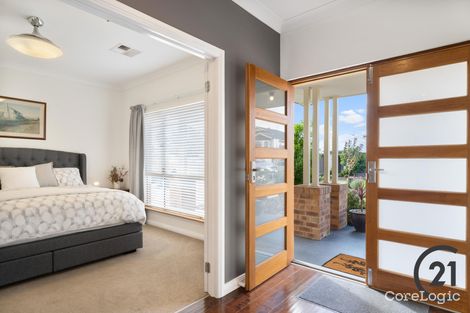 8 top clyde court