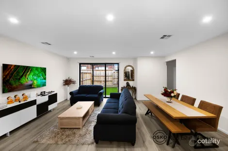 Property photo of 12 Reservoir Road Fraser Rise VIC 3336