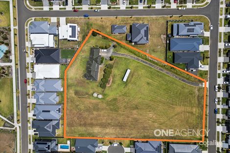 33 Gugara St, Calderwood, NSW 2527