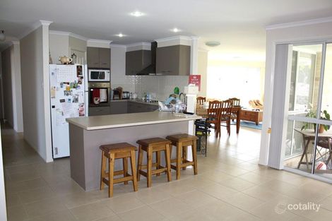 Property photo of 8 Nicholas Close Cameron Park NSW 2285